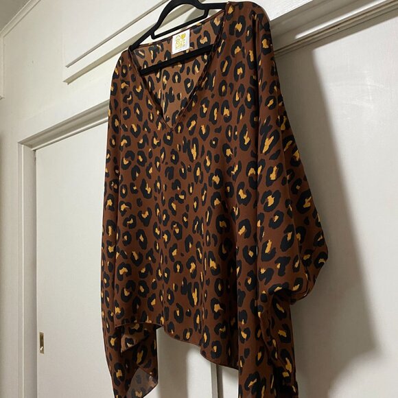 Peace, Love, Cake, brown, animal print, poncho style tunic, size XL - Picture 4 of 7